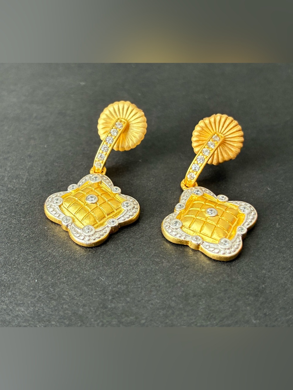 Freida Rothman Earring - Picture 2 of 10